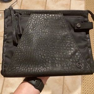 Lululemon clutch